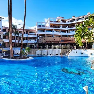 precioso-estudio-con-terraza-privada-y-piscina.adeje-hotels.com/